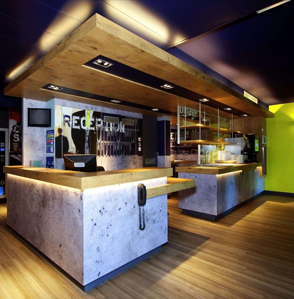 ibis budget Velizy Exterior foto